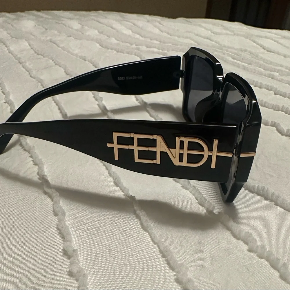 Fendi Black and Gold Logo Sunglasses - Picture 3 of 4